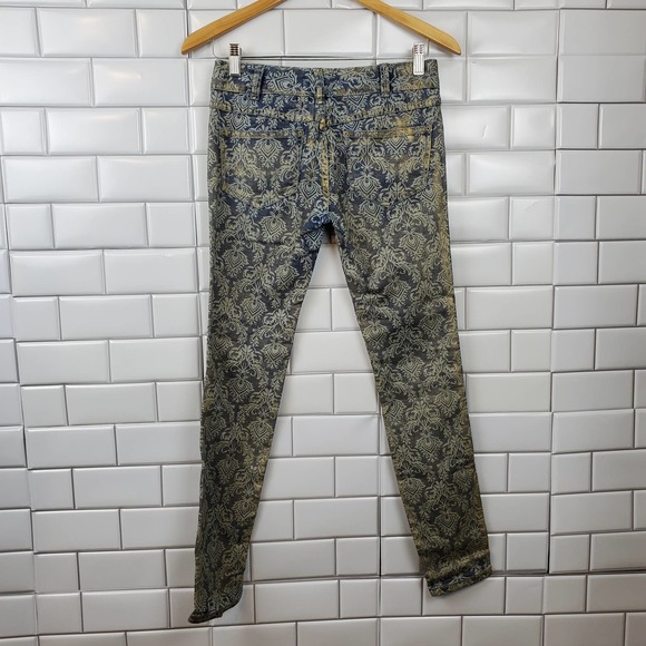 Free People Blue and Cream Patterned Skinny Jeans - Picture 9 of 16